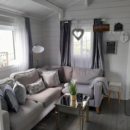 Inch View With Hot Tub & Sauna *