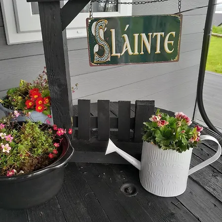 Inch View With Hot Tub & Sauna 木屋 *