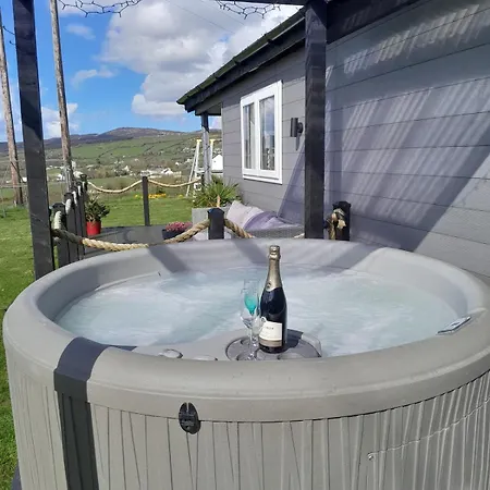 Inch View With Hot Tub & Sauna Burnfoot