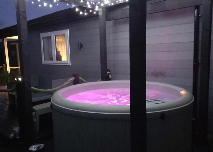 Inch View With Hot Tub & Sauna