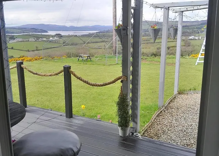 Inch View With Hot Tub & Sauna 샬레