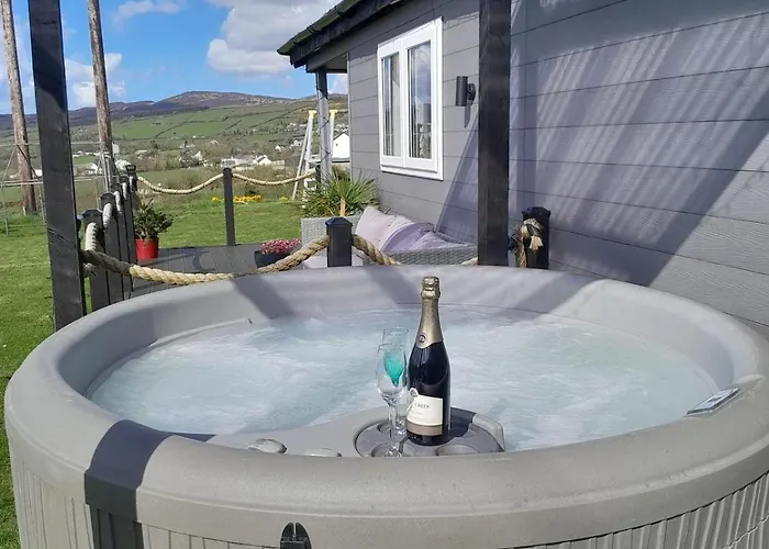 Inch View With Hot Tub & Sauna Burnfoot